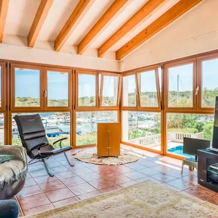 Buenave Con Piscina Climatizada Y Vistas Al Puerto Vakantiehuis *