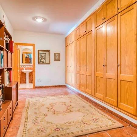 Casa de Férias Buenave Con Piscina Climatizada Y Vistas Al Puerto *